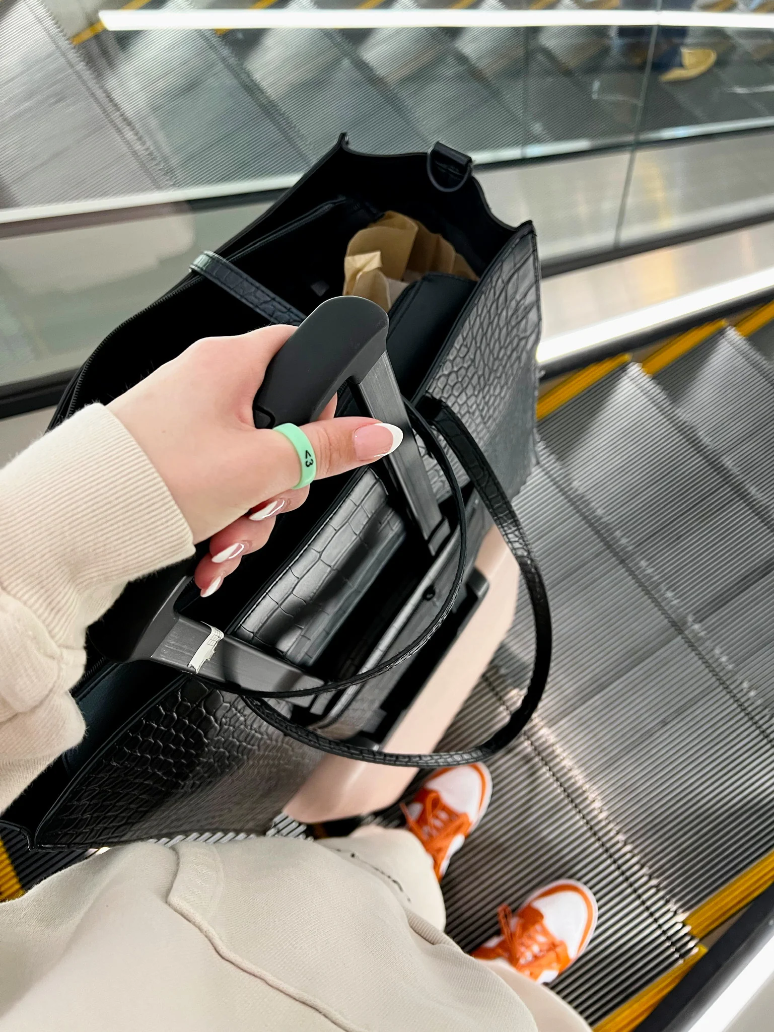 Flip Reversible heart / broken heart Ring - Image 12