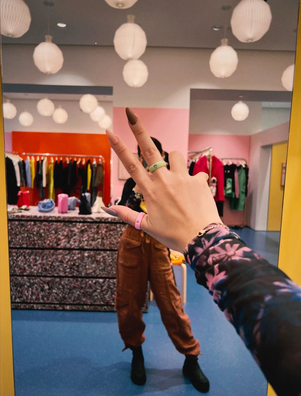 Flip Reversible alien / stay weird ring - Image 7