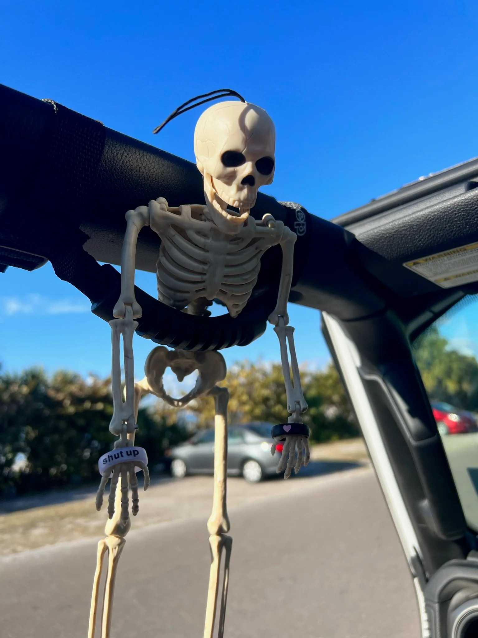 Flip Reversible shut up / kiss me Ring - Image 13