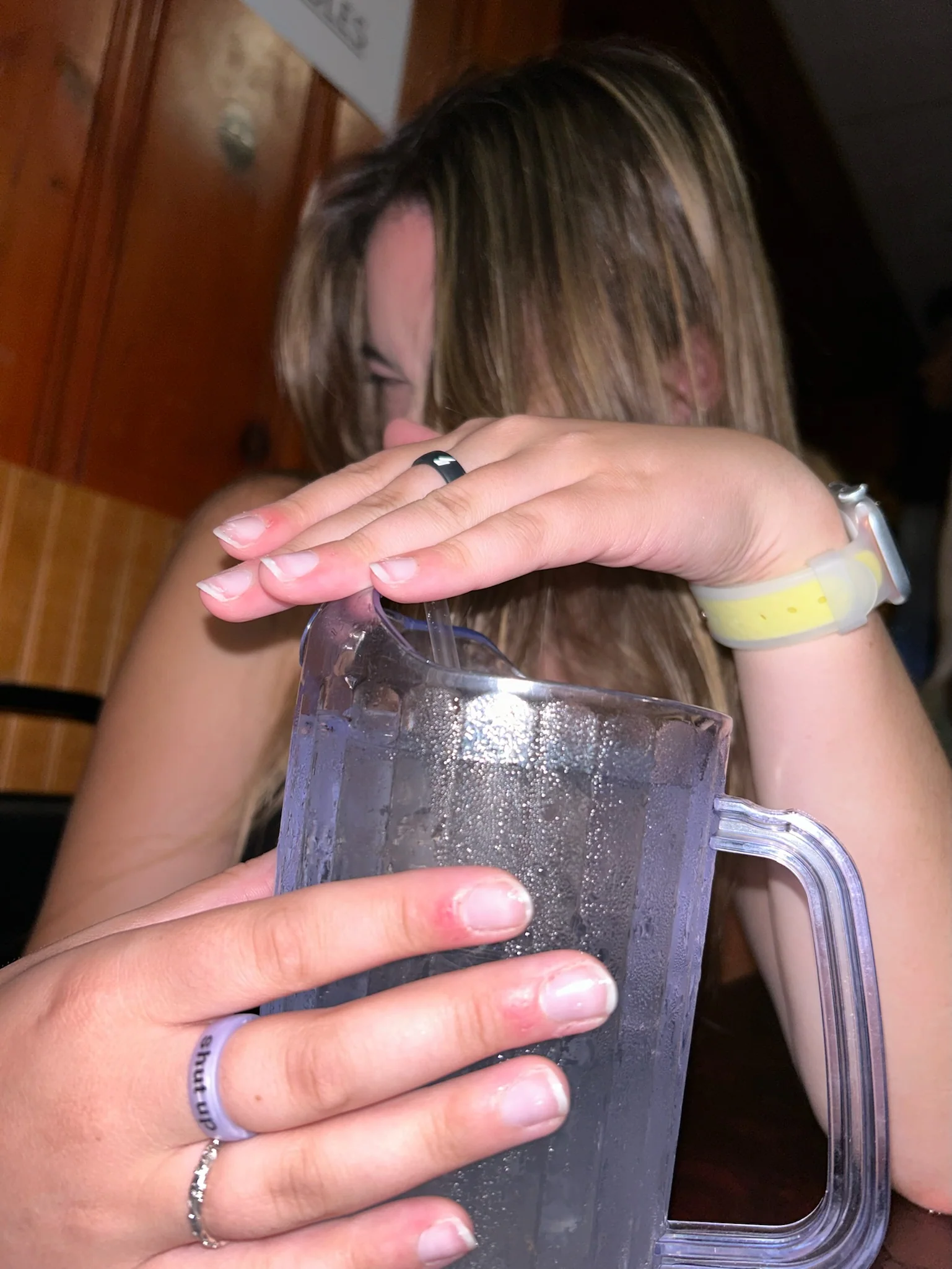 Flip Reversible shut up / kiss me Ring - Image 18