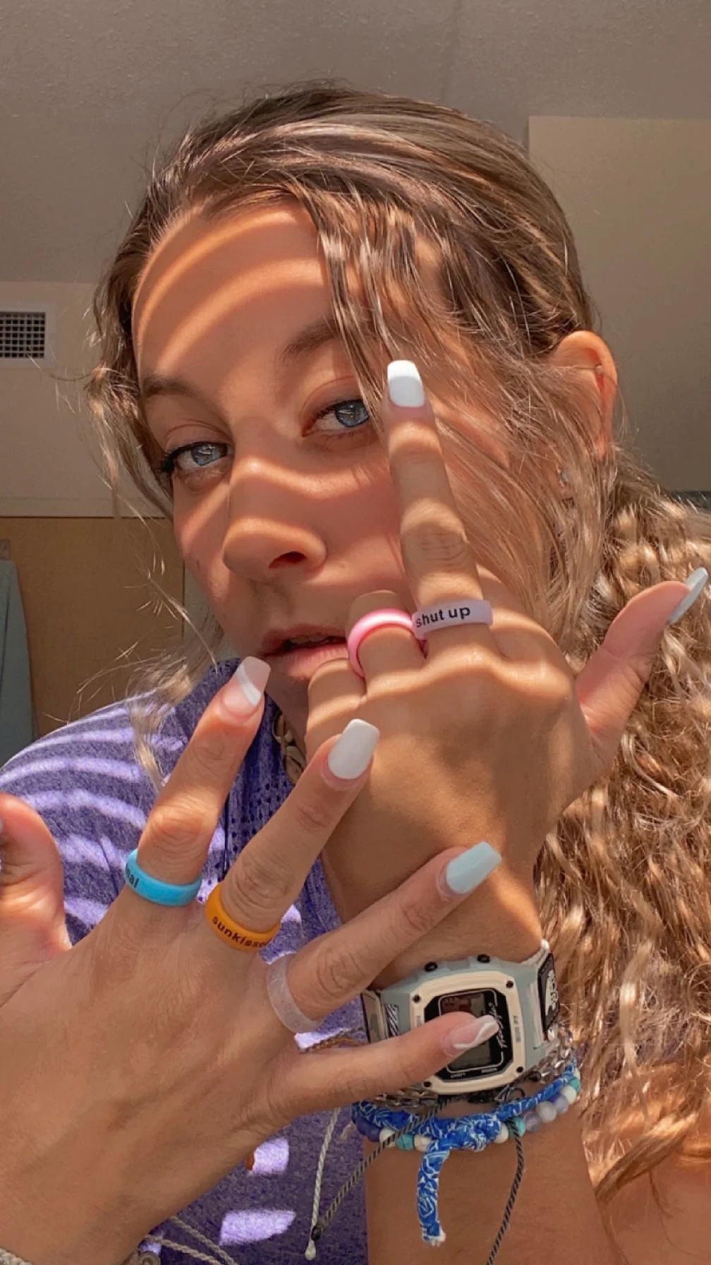 Flip Reversible shut up / kiss me Ring - Image 7