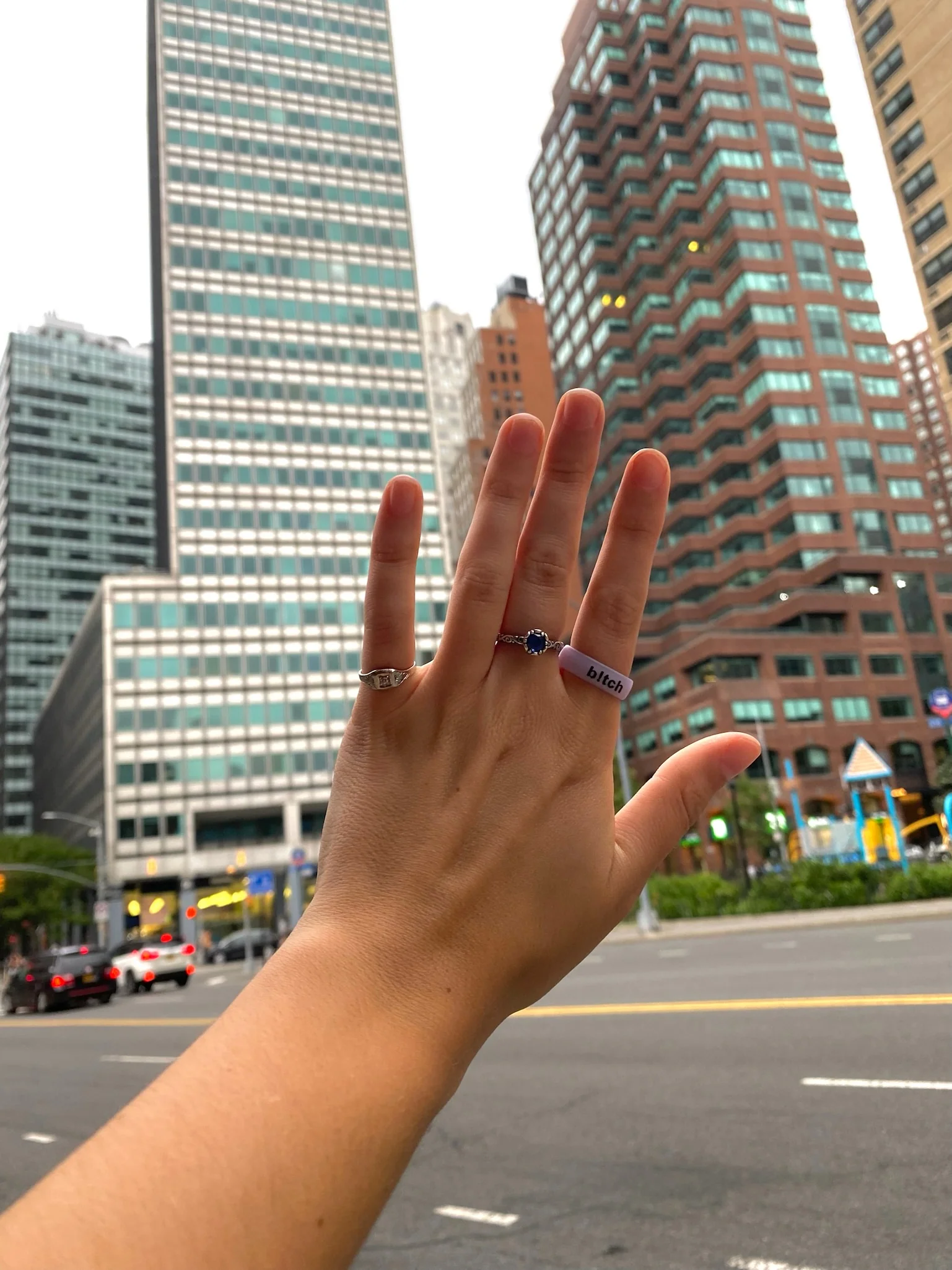 Flip Reversible b!tch / legend ring - Image 34