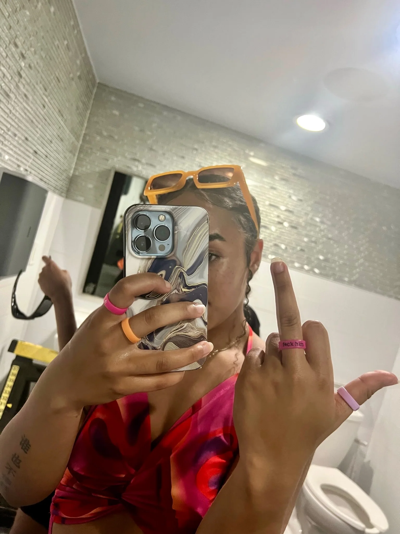 Flip Reversible dump him / f*ck him ring Ring - Image 12