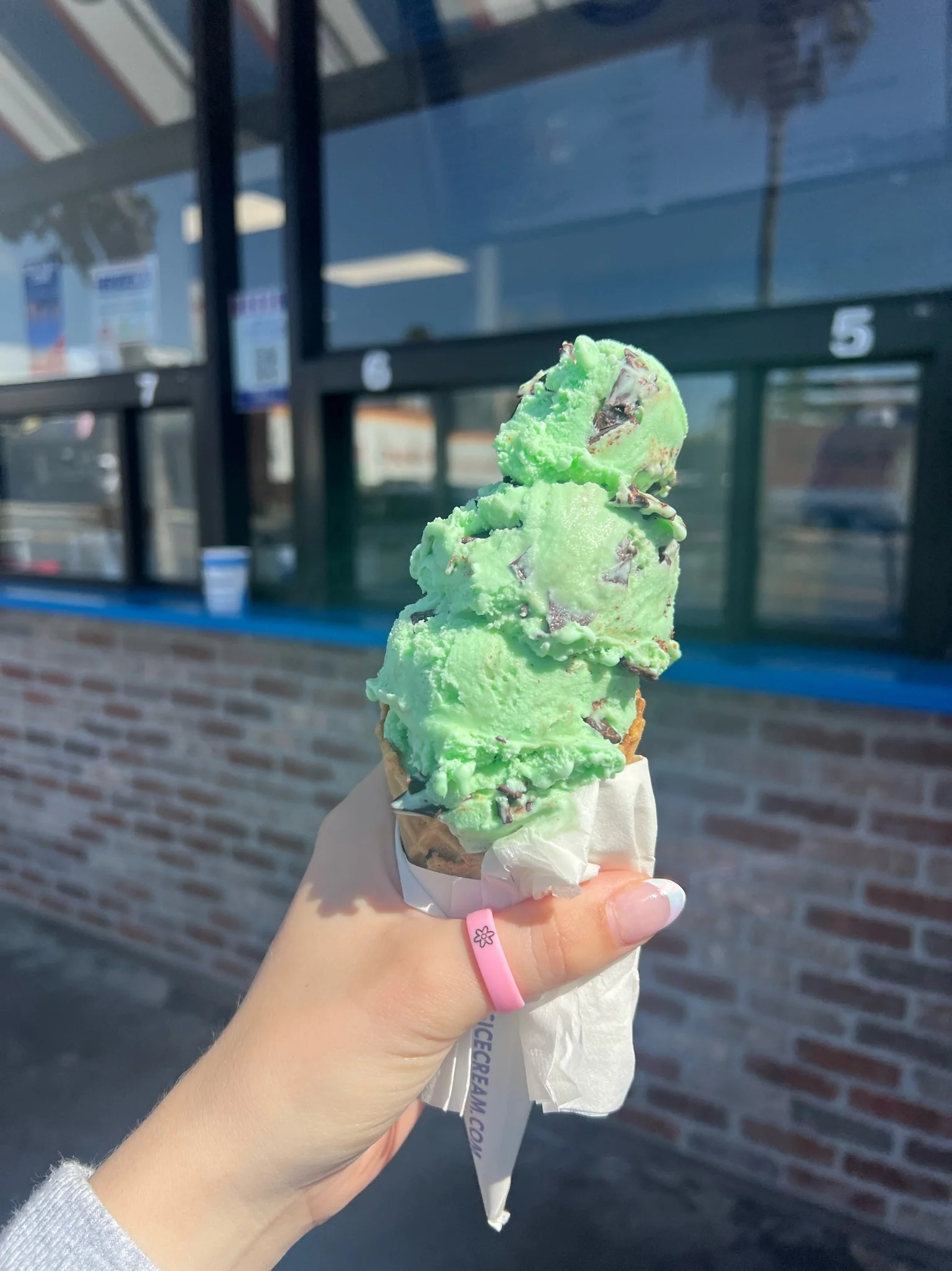 Reversible Flip Flower Power Pink Ring - Image 21