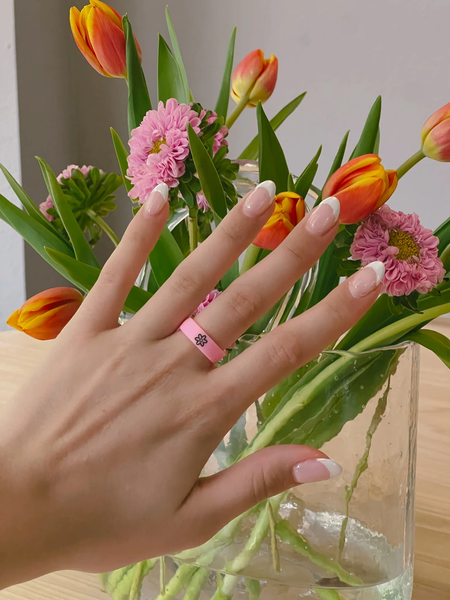 Reversible Flip Flower Power Pink Ring - Image 4