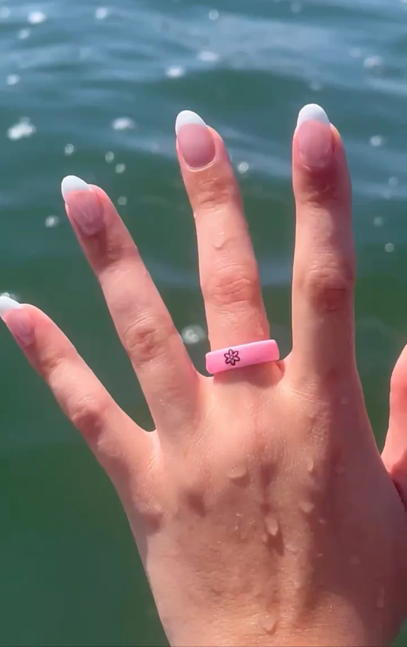 Reversible Flip Flower Power Pink Ring - Image 6