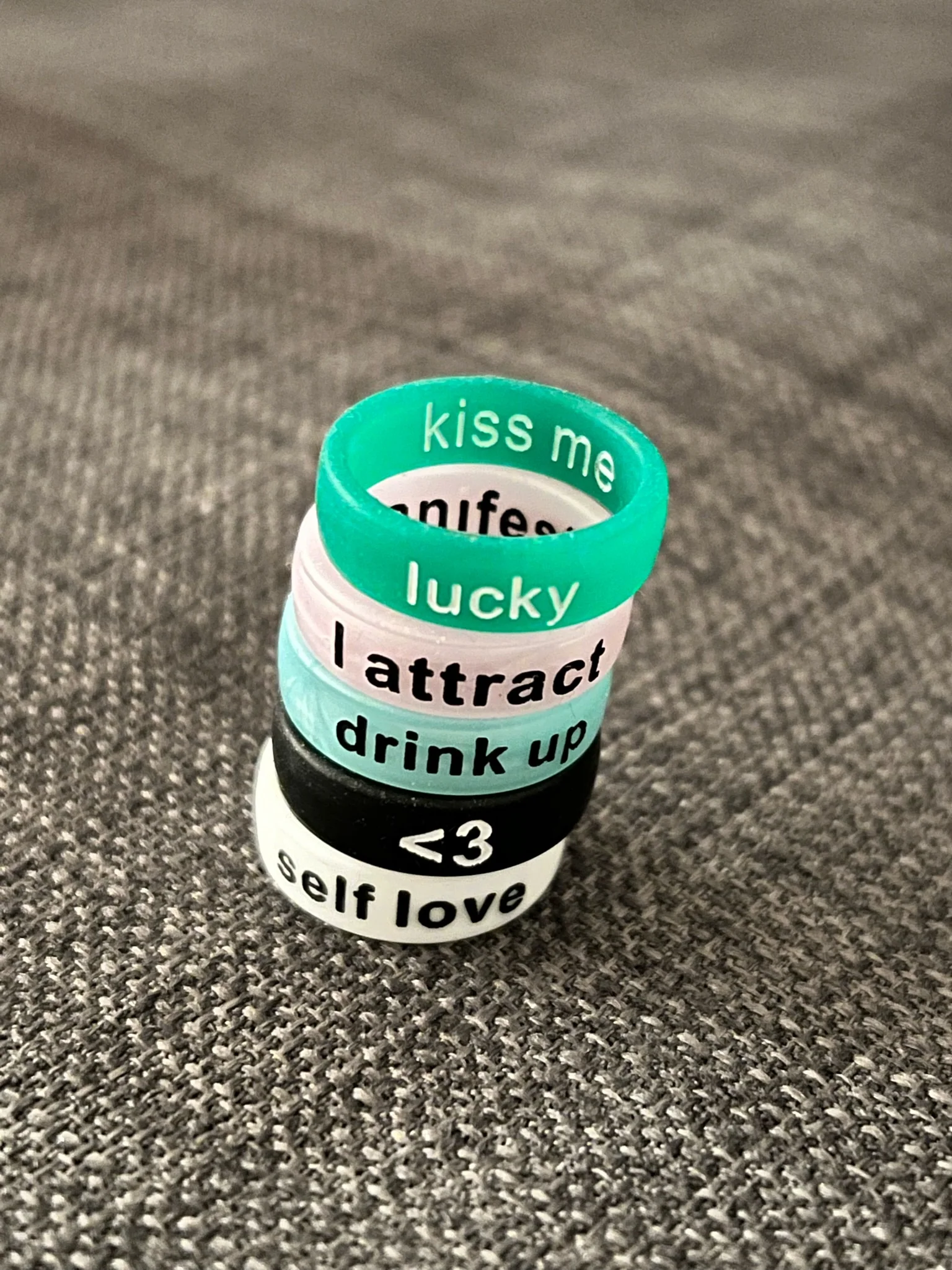 Flip Reversible heart / broken heart black Ring - Image 10