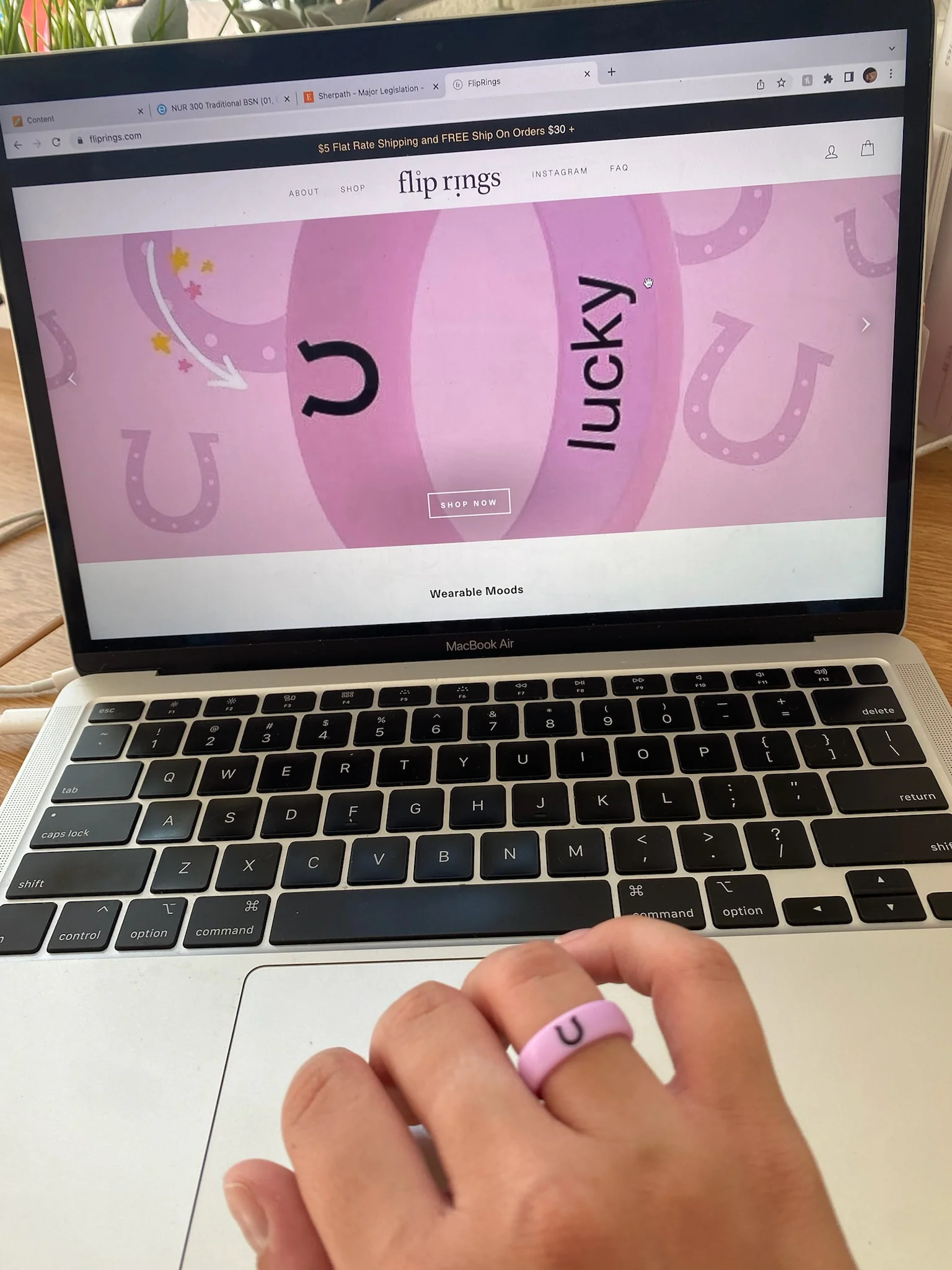 Flip Reversible horseshoe / lucky ring - Image 9