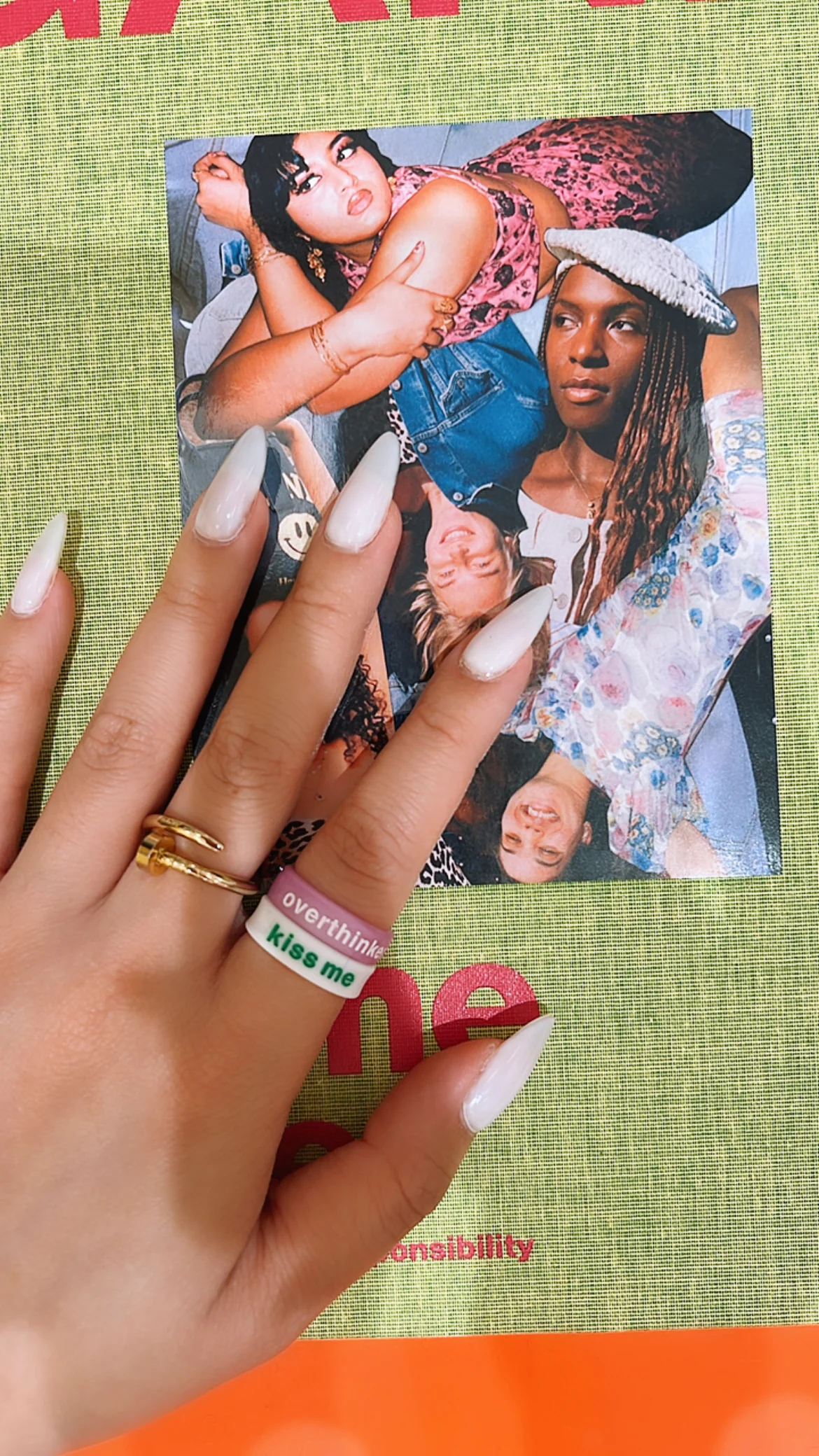 Flip Reversible lucky / kiss me ring white Ring - Image 14