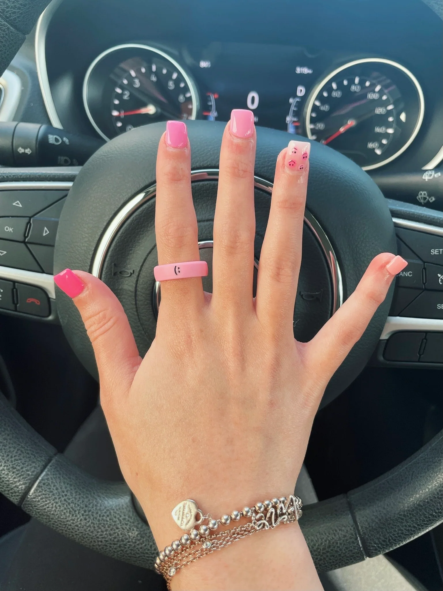 Flip Reversible smile / frown ring bubble gum - Image 9