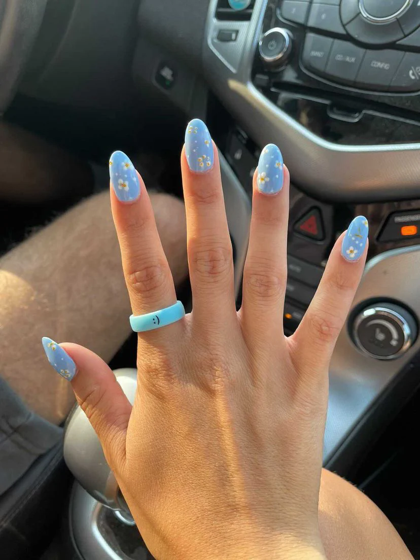 Flip Reversible smile / frown ring electric blue - Image 4