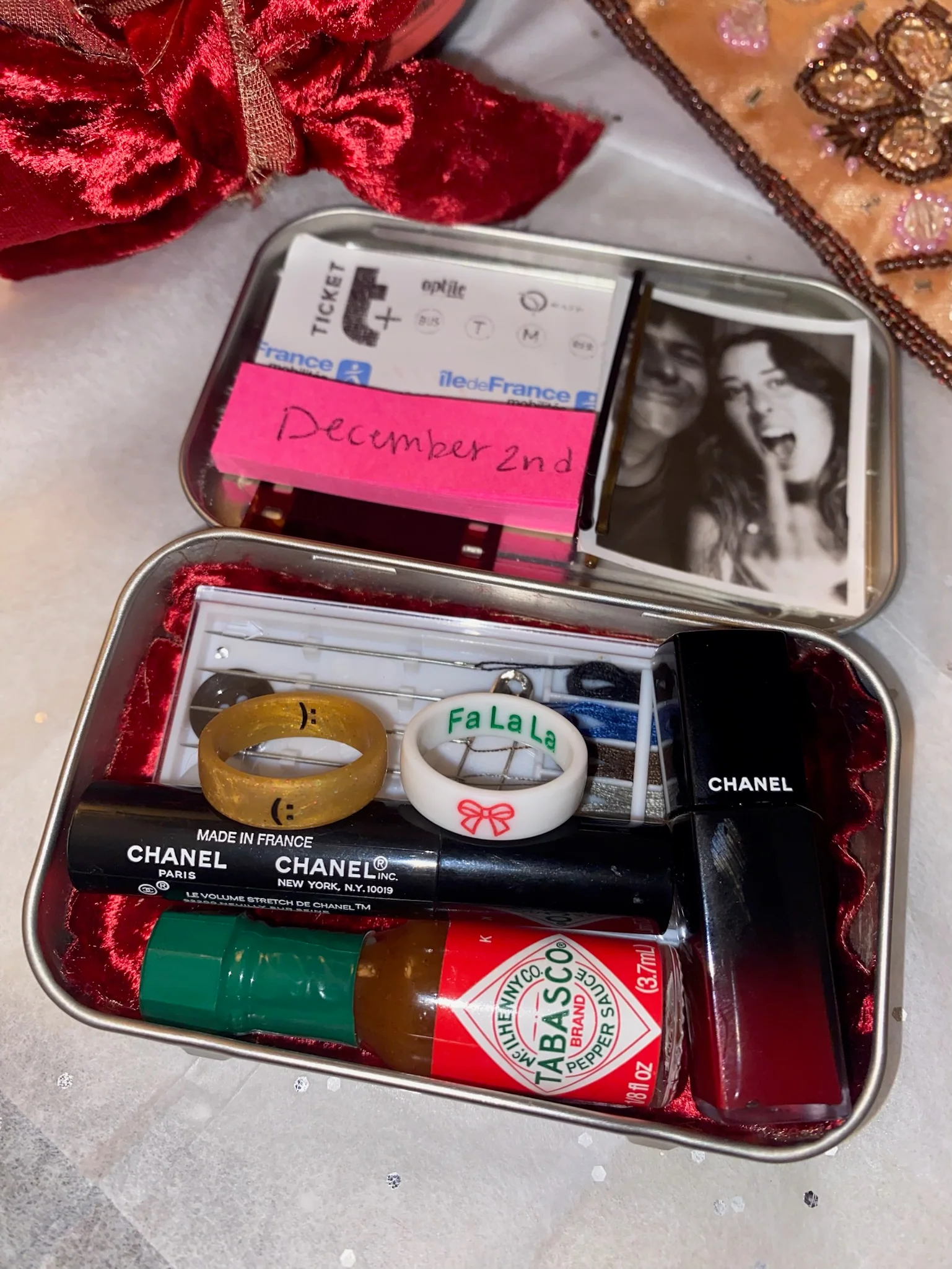 Flip Reversible smile / frown gold ring - Image 10