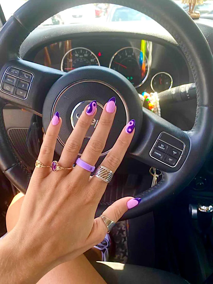 Flip Reversible smile / frown ring lavender - Image 4