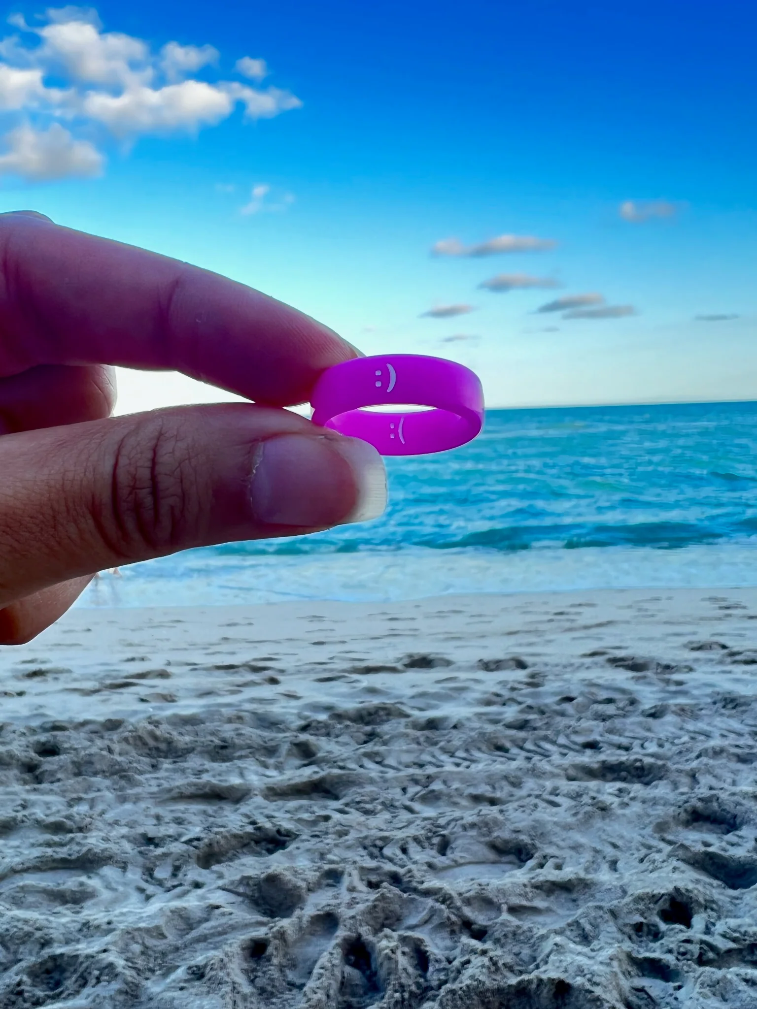 Flip Reversible smile / frown ring magenta - Image 4