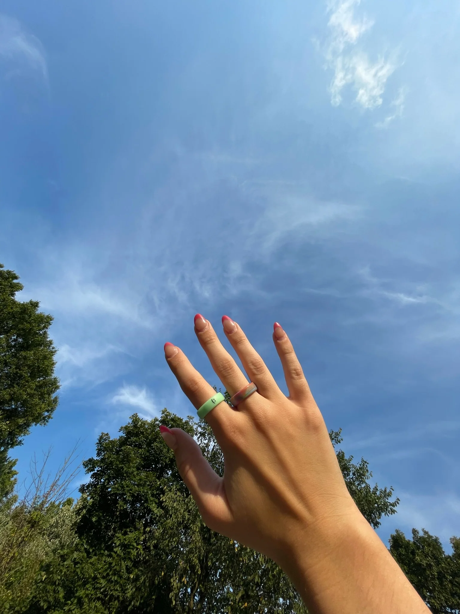 Flip Reversible smile / frown ring matcha green - Image 6