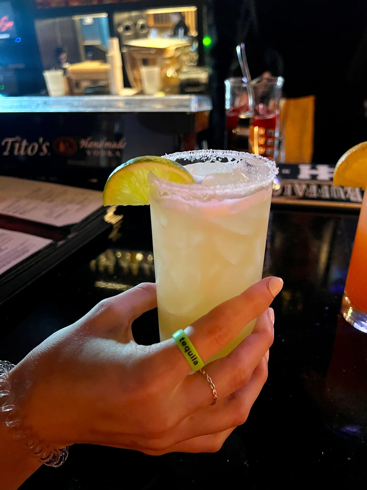 Flip Reversible tequila / tacos ring - Image 25